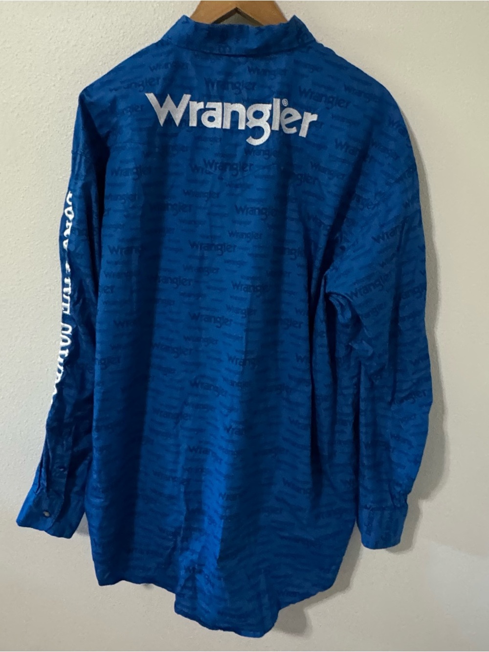 Wrangler Long Live Cowboys Embroidered Long Sleeve Button Down Shirt Blue-XLT - Picture 2 of 10